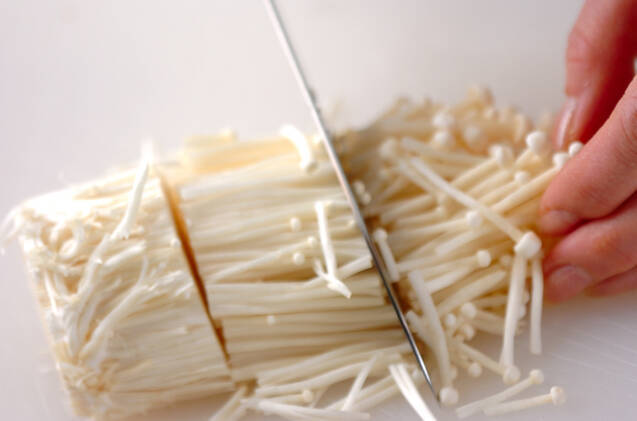 豆とキノコの白いスープの作り方の手順2