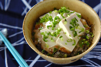 ナメタケと長芋のトロトロ豆腐丼
