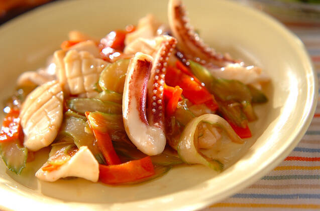 イカとセロリの塩炒め