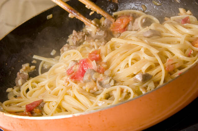 鶏レバーのパスタの作り方の手順4