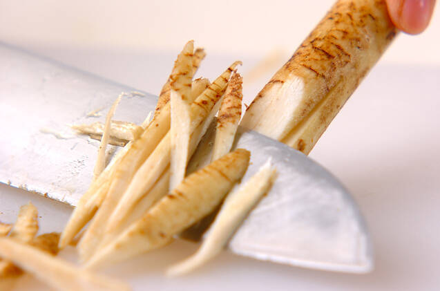 きりたんぽ鍋の作り方の手順3