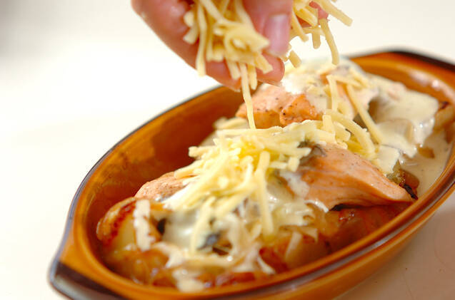 鮭とジャガイモのマヨグラタンの作り方の手順7