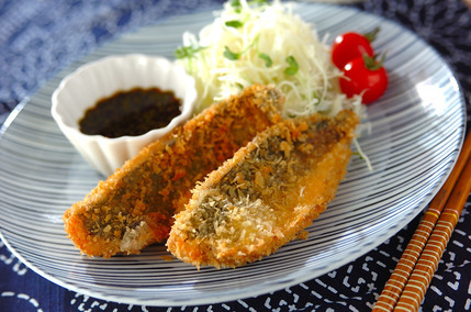 アジのフライ梅肉ソース