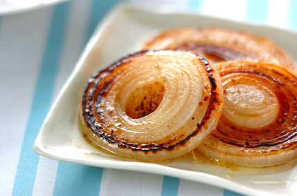 焼き玉ネギのマリネ