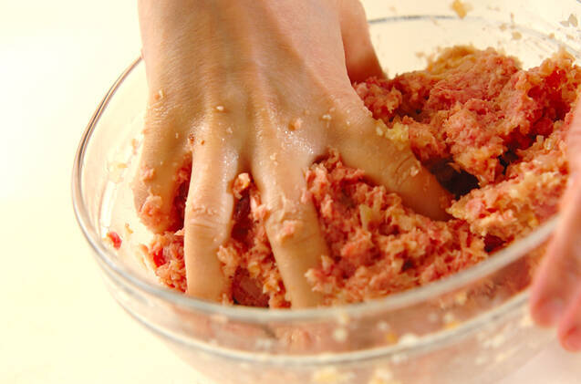 クリスマスのブッシュドノエル風ミートローフの作り方の手順7