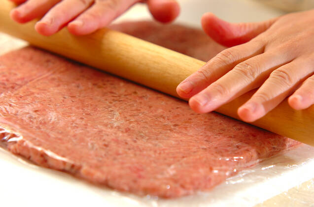 クリスマスのブッシュドノエル風ミートローフの作り方の手順8