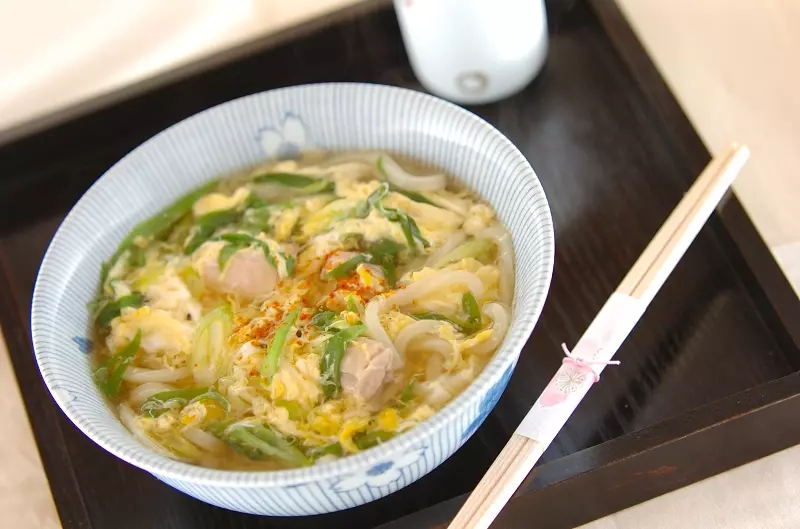 京風親子うどん レシピ 作り方 E レシピ 料理のプロが作る簡単レシピ 京風親子うどん レシピ 作り方 E レシピ 料理のプロが作る簡単レシピ