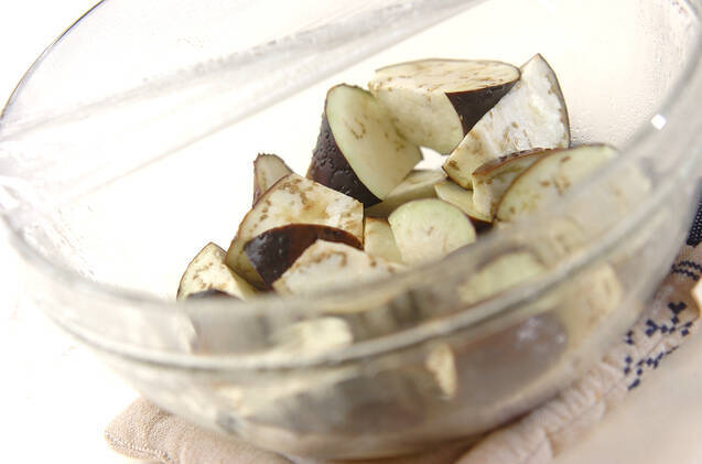 レンジナスのバルサミコ酢和えの作り方の手順1