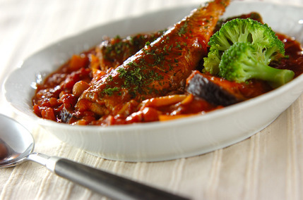 サンマのトマトソース煮