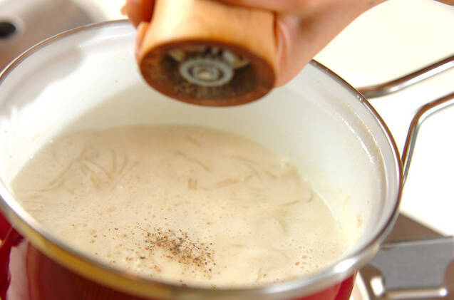 寒い日にぴったり！ホタテと春雨の豆乳スープの作り方の手順3