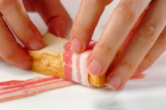 厚揚げの肉巻きの作り方の手順1