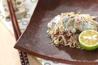 酢じめサンマのとろろ昆布和え 副菜 レシピ 作り方 E レシピ 料理のプロが作る簡単レシピ