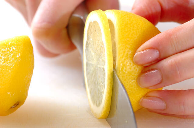 ホットハチミツレモン　の作り方の手順1