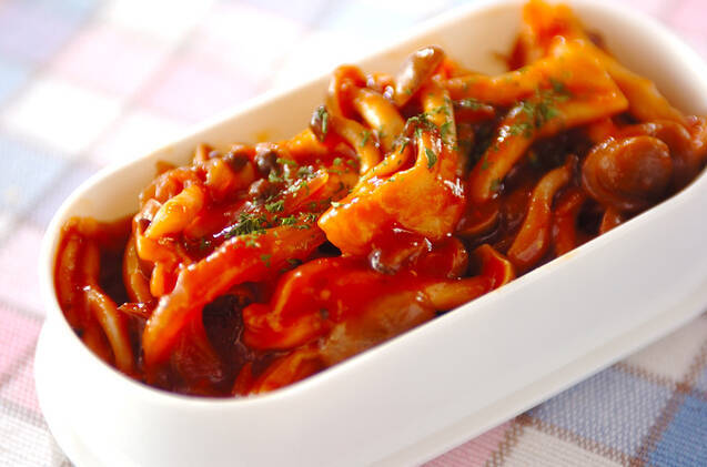 野菜ソースハンバーグ