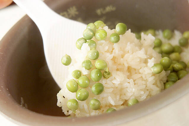 豆ご飯おにぎりの作り方の手順5