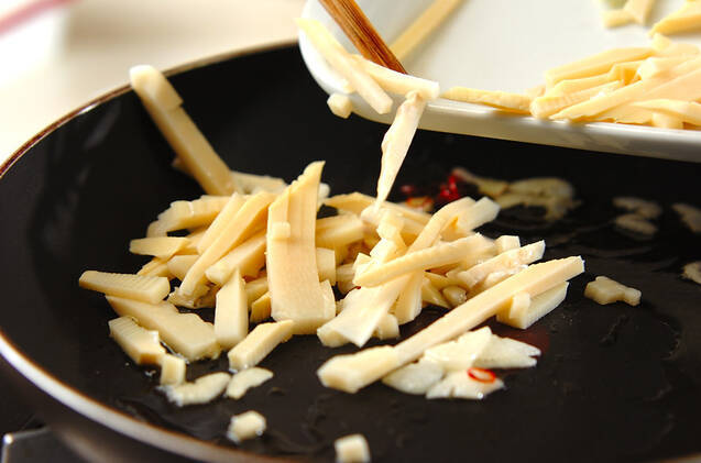 タケノコのペペロンチーノの作り方の手順4