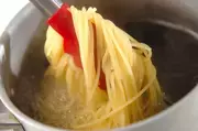 タケノコのペペロンチーノの作り方1