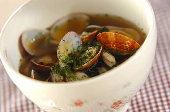 アサリとキノコのガーリックスープ