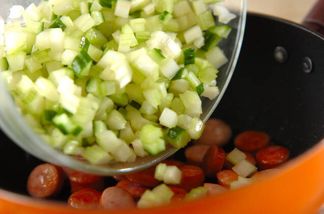 セロリのホットサラダの作り方の手順4