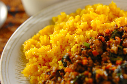 炊飯器でターメリックライス