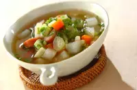 セロリの葉と根菜のスープ