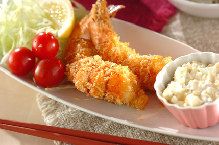 大きなエビフライ・タルタルソース