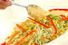 せん切り野菜のサラダの作り方の手順3
