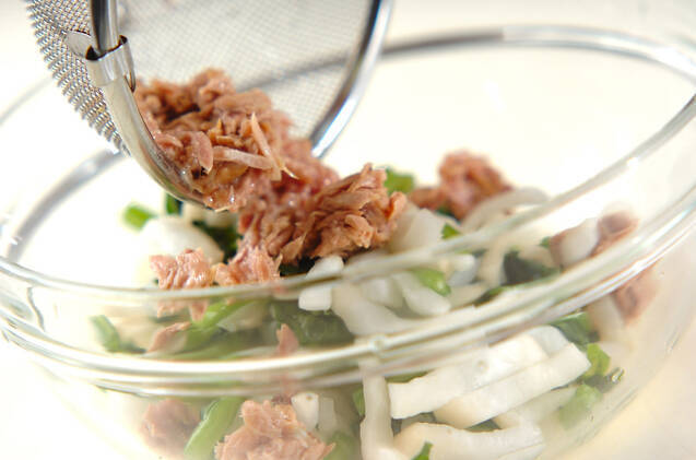 塩もみカブとツナの和え物の作り方の手順5