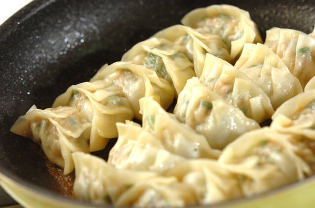 プリプリエビ入り餃子の作り方の手順10