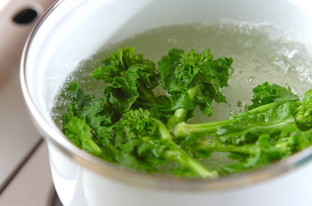 春野菜とアサリの炒め丼の作り方の手順1