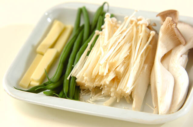 キノコの豚肉巻きの作り方の手順1