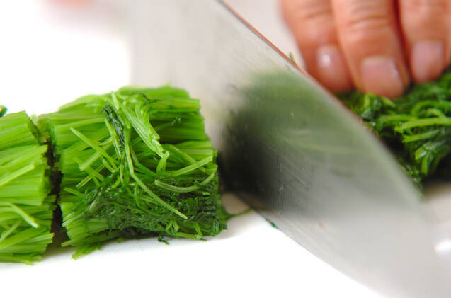 青菜のゴマ汚しの作り方の手順3
