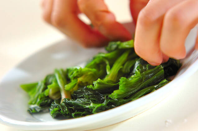 ホウレン草のガーリックサラダの作り方の手順5
