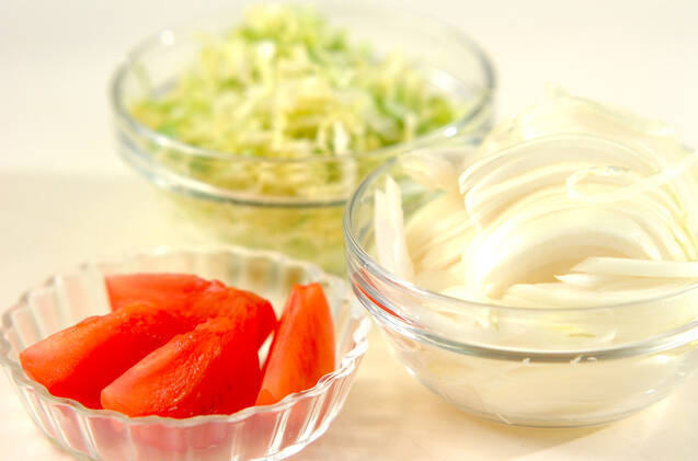 牛ひき肉のシンプルオムレツの作り方の手順1