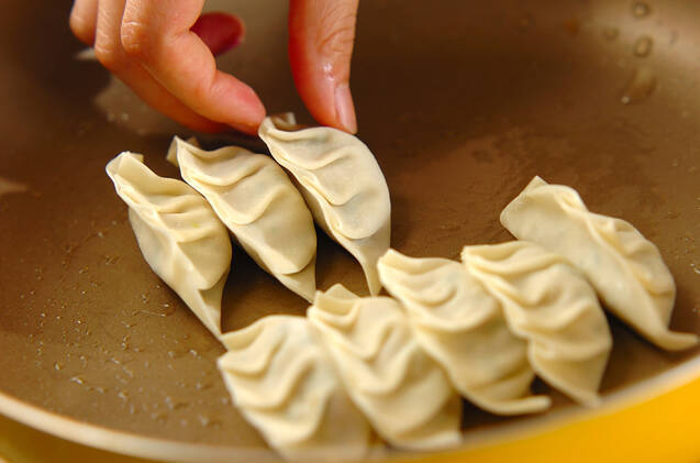 焼き餃子の作り方の手順6