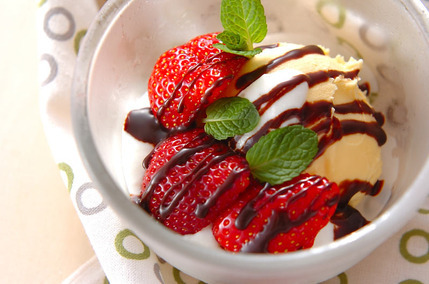 イチゴ・ヨーグルト