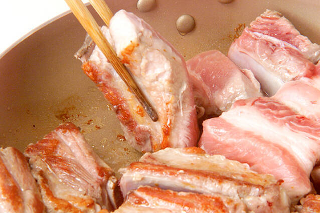 スペアリブママレード煮の作り方の手順2