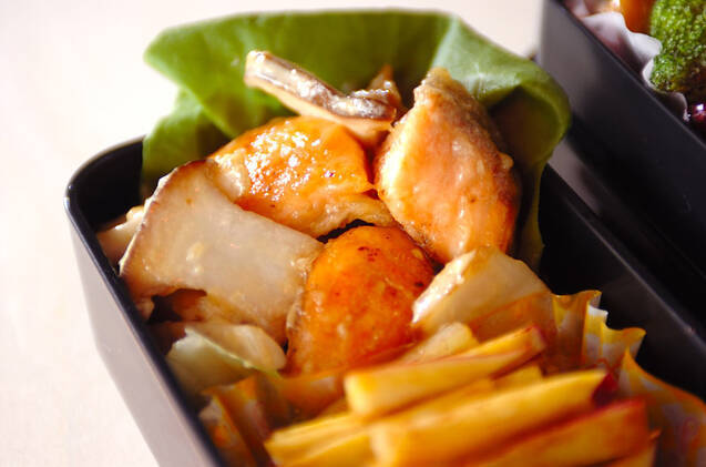 サーモンのマヨポン和え