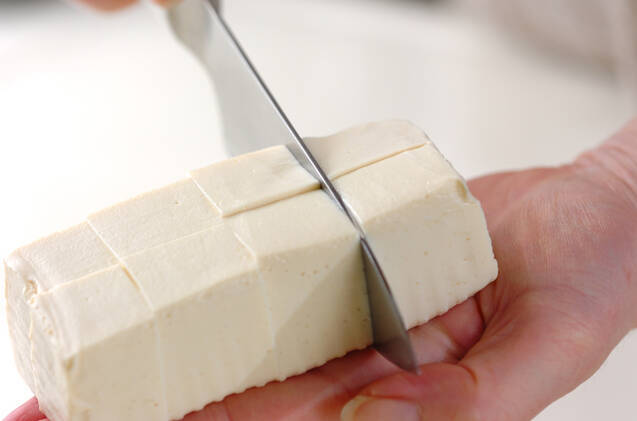 豆腐サラダの作り方の手順1