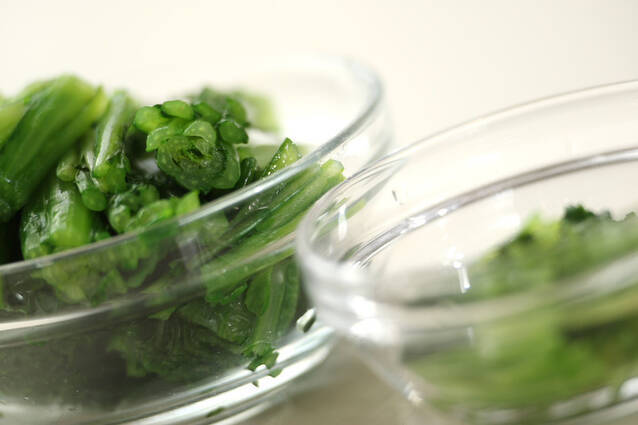 菊菜のゴマ和えの作り方の手順1