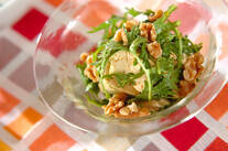 春菊と豆腐のピリ辛サラダ