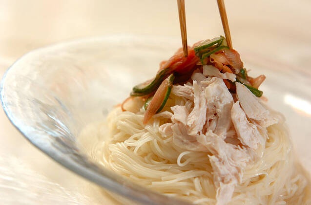 鶏ささ身と梅キュウリのゴマダレ素麺の作り方の手順5