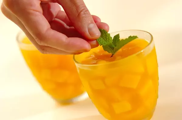 フレッシュな香り!マンゴーゼリーの作り方2