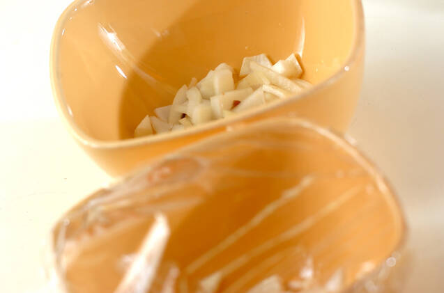 キャベツのトマトチーズスープの作り方の手順1