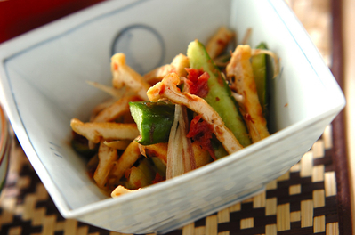 油揚げとキュウリの梅肉和え 副菜 レシピ 作り方 E レシピ 料理のプロが作る簡単レシピ