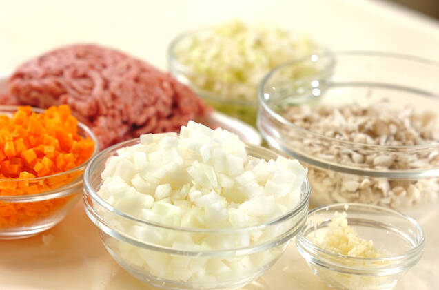 簡単にプロの味！基本の濃厚ミートソース by 山下和美さんの作り方の手順1