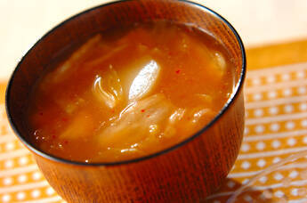 ジャガイモとキムチのみそ汁