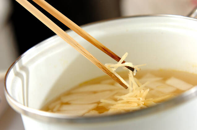 たっぷりキクラゲのスープの作り方の手順4