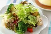 シンプル野菜サラダ