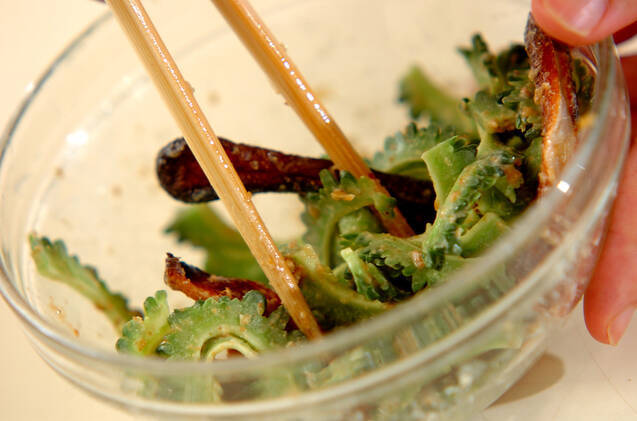 ゴーヤとさつま揚げのみそマヨ和えの作り方の手順3